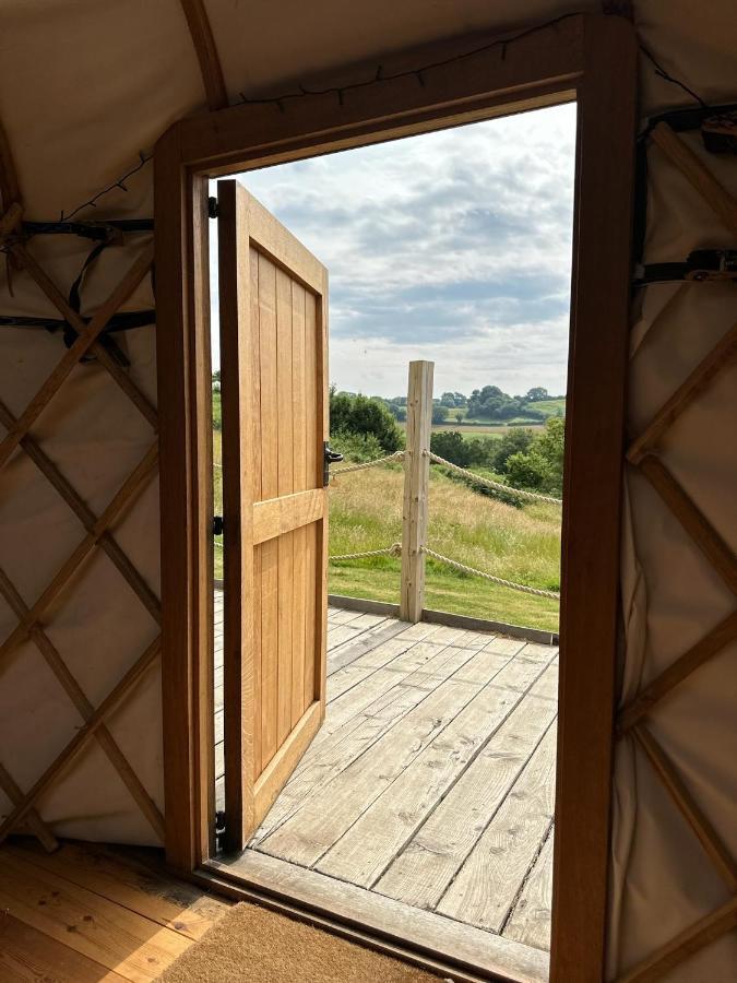 Bracken Yurt At Walnut Farm Glamping Hotell Netherbury Exteriör bild